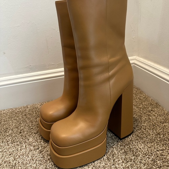 Versace Aevitas Boots in Tan - Picture 5 of 8